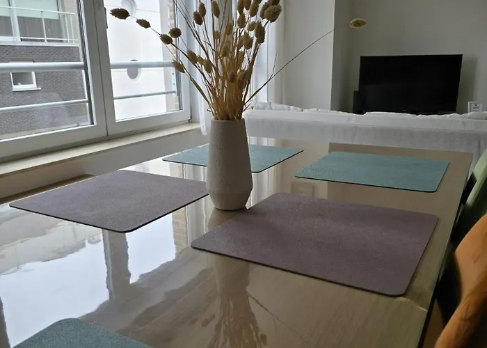 Bright And Cozy Sea And Harbour View - 4p